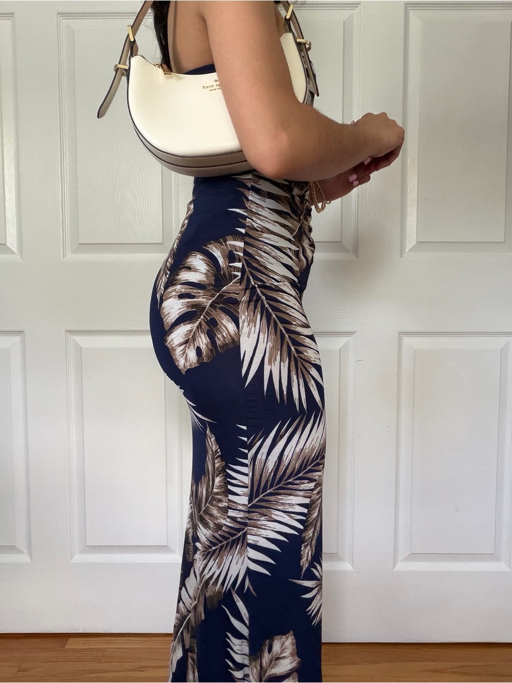 Tropical Cutout Maxi Dress with Ring Detail 🌺 - Picture 2 of 3